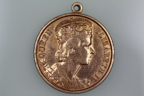 GB QUEEN ELIZABETH II CORONATION 1953 MEDALLION
